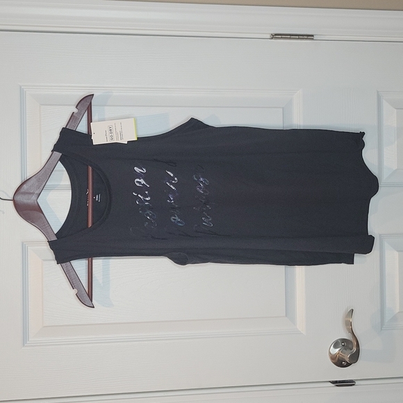 Black Old Navy Active Tank. Medium. NWT - Picture 1 of 4